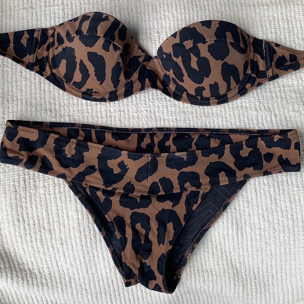 Charlie by Matthew Zink Leopard print bikini
